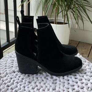 Brand new Steve Madden booties